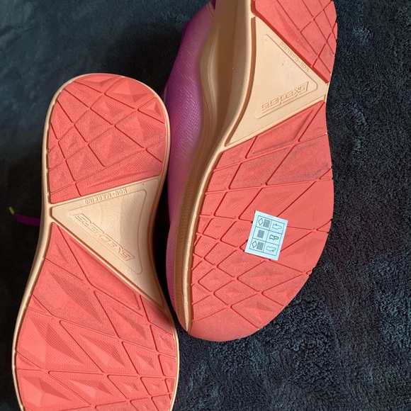 Skechers Vibrant Pink Athletic Shoes - Picture 4 of 8